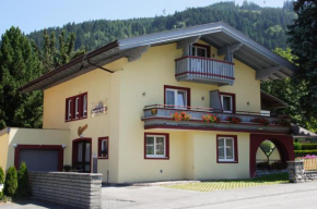 Гостиница Mountain Motel  Капрун